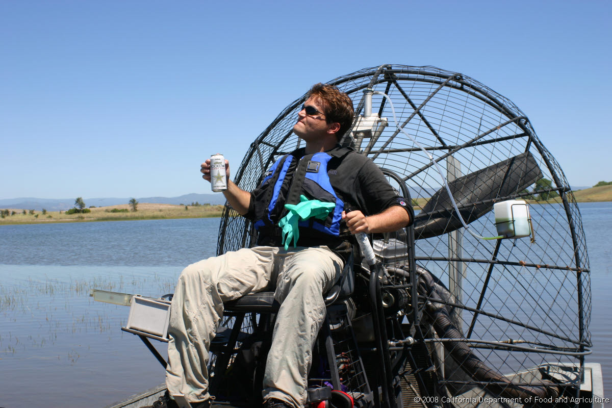 Original size: 3,072 x 2,048 in 2.715 MB
This image: 1200 x 800 in <203.436 KB
Monday, July 11, 2005 1:32:35 PM